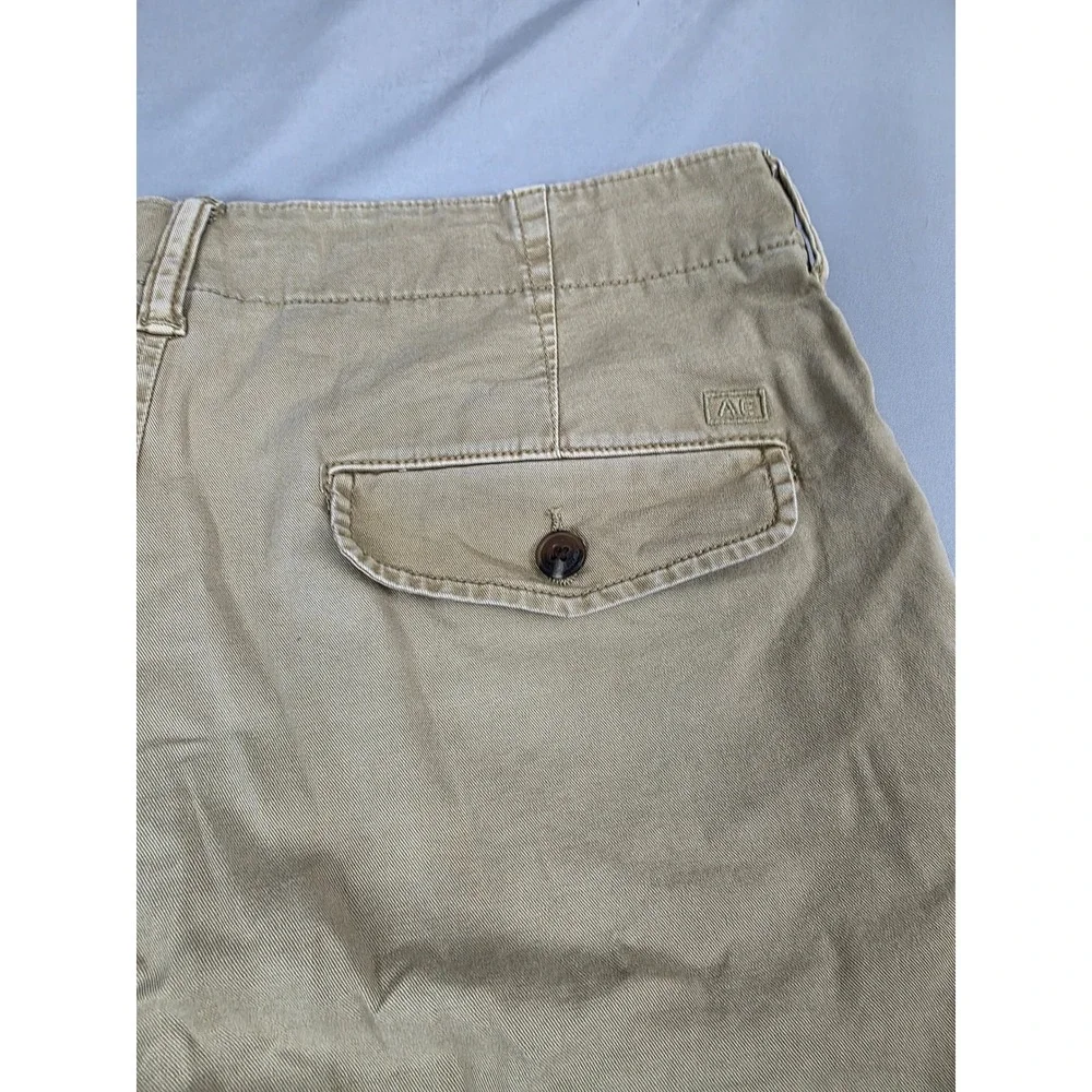 American Eagle Classic Next Level Flex Khaki Chino Shorts Mens 31 Tan Stretch